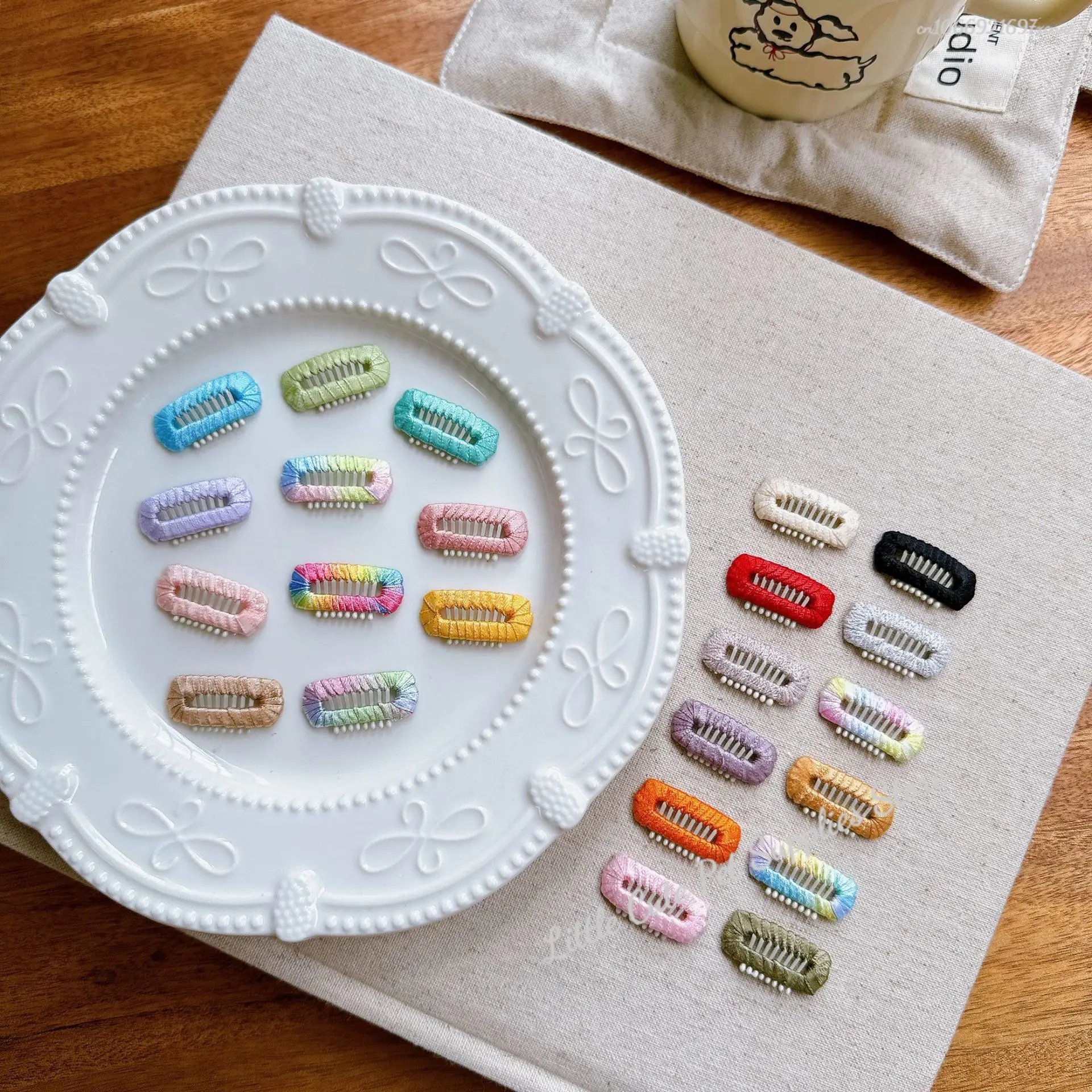 Horquilla colorida para perro Yorkshire, tocado para mascotas, Clip BB, Clip para la nariz maltés, accesorios de aseo para cachorros y gatos - imagen 3