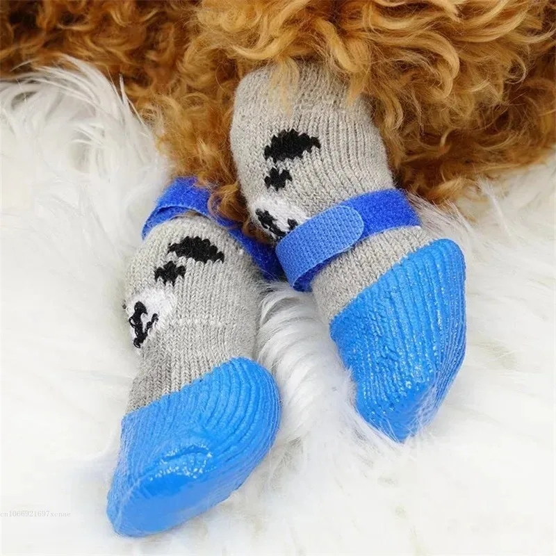 Calcetines para perros, calcetines cálidos de punto para gatos y perros, zapatos impermeables para gatos, cubiertas para pies a prueba de arañazos, pies antiescaldaduras, calcetines para mascotas de peluche - imagen 4