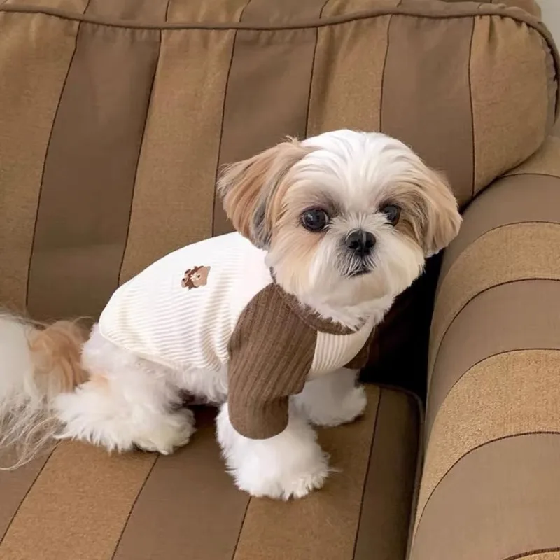 Ropa bonita de estilo europeo para mascotas, camisa de fondo de punto de peluche, chaleco de manga con parche de Pomerania, jersey cálido de invierno Yorkshire - imagen 4
