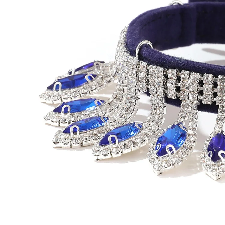 Collar con diamantes de imitación para perro y gato, Collar de cristal de lujo para cachorro y gatito, colgante de diamante, Collar ajustable de cuero de terciopelo suave para mascota para gato