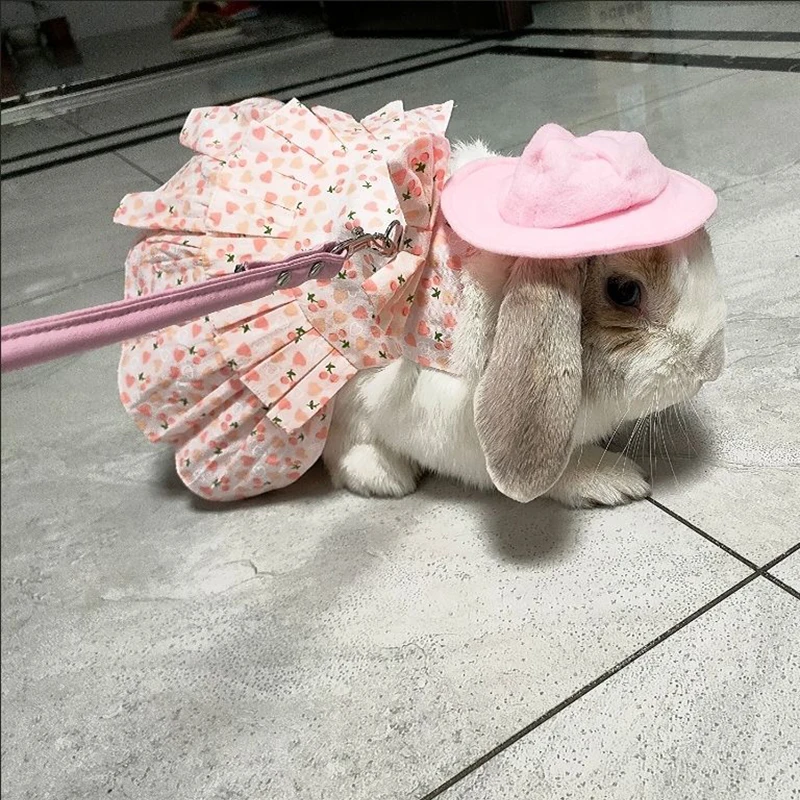 Lindo vestido Floral con correa para conejos, ropa de verano para mascotas, conjunto de arnés de conejito ajustable, vestidos antideslizantes de conejo de algodón suave - imagen 4