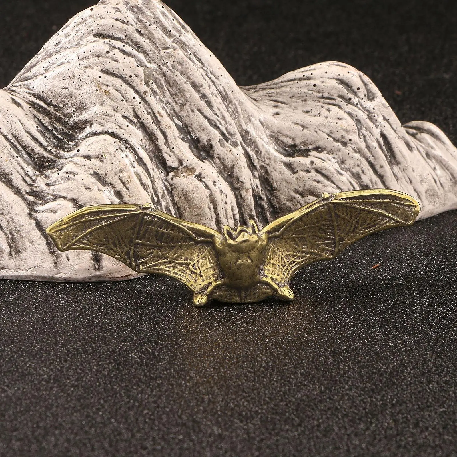 Mini escultura de murciélago de cobre, adorno decorativo resistente, mesa en miniatura para mascotas - imagen 4