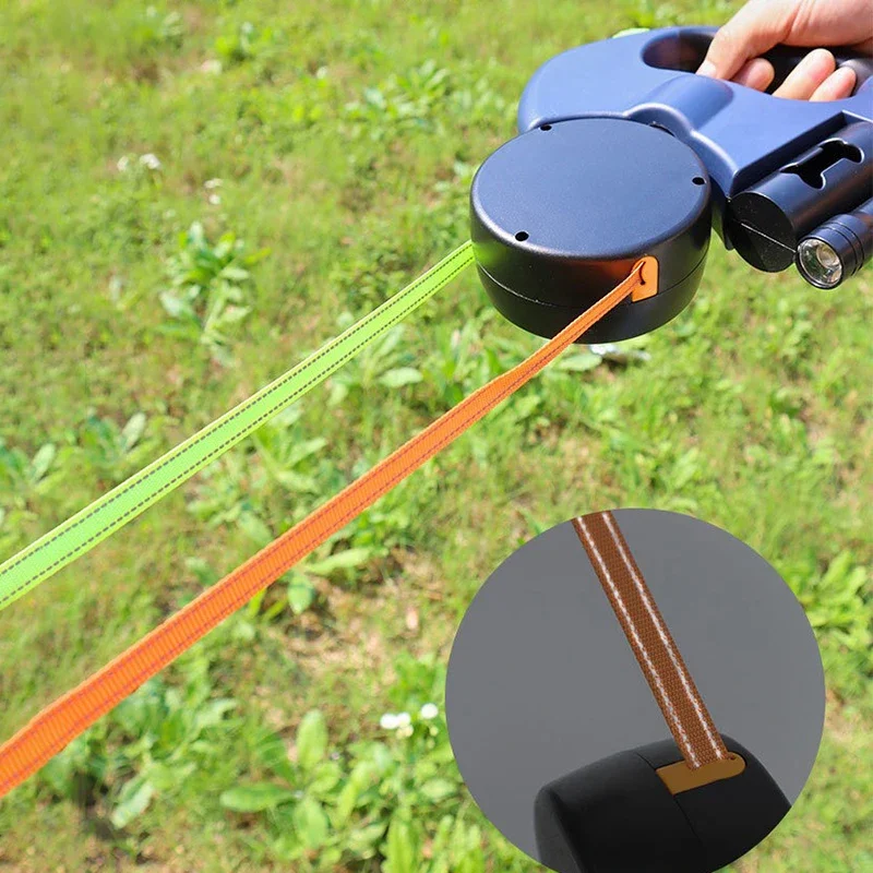 Correa doble para perro, cuerda de tracción retráctil automática LED, correa giratoria portátil de dos cabezales para mascotas, accesorios para perros y mascotas - imagen 4