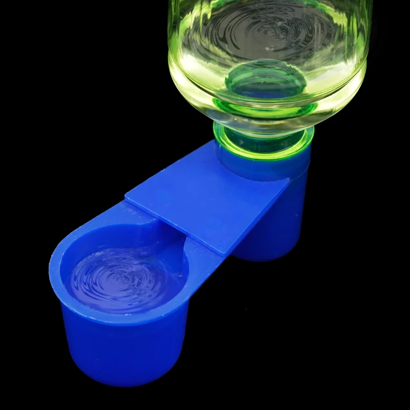 Bebedero de codorniz para aves, botella de alimentación de agua, taza de pollo, Paloma, loro, hámster, doble boquilla, guía de agua para la familia, 10/20 piezas - imagen 2