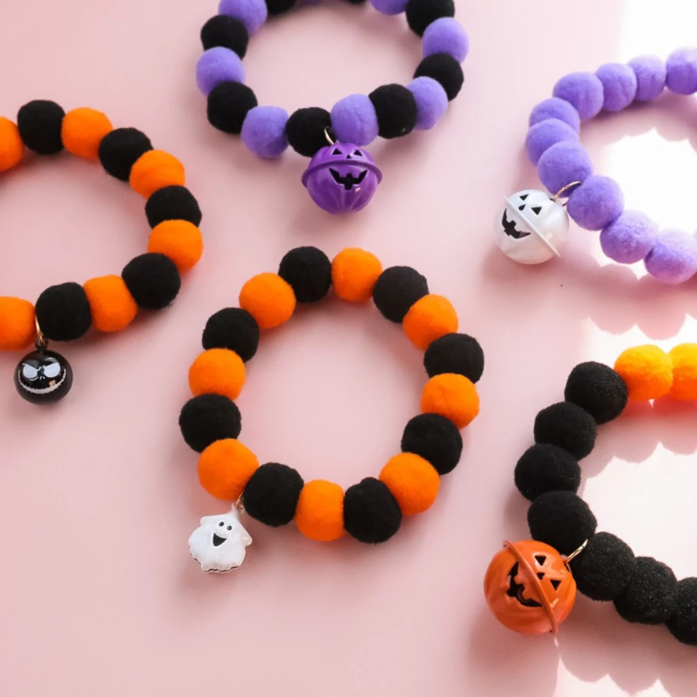 Collar Halloween para gatos y perros con pompones, campana fantasma - imagen 3