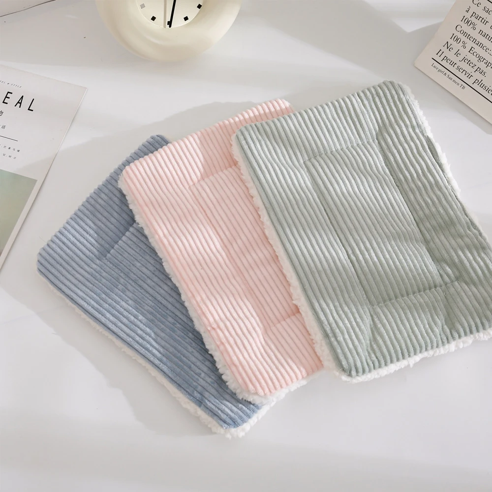 Cama de lana Lisa cálida para otoño e invierno, estera para dormir de pelusa suave, estera de felpa para nido, cama para animales pequeños, erizo, hámster, conejo, esteras para pájaros - imagen 4