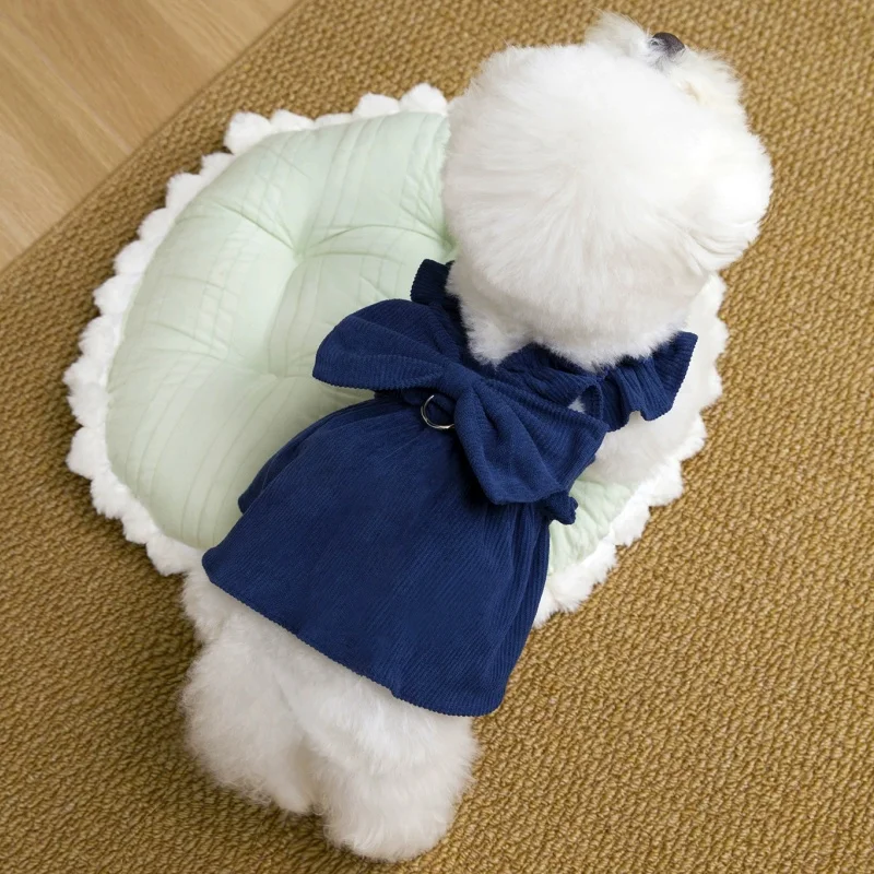 Ropa para perros y gatos: Vestido de pana elegante con lazo - imagen 2