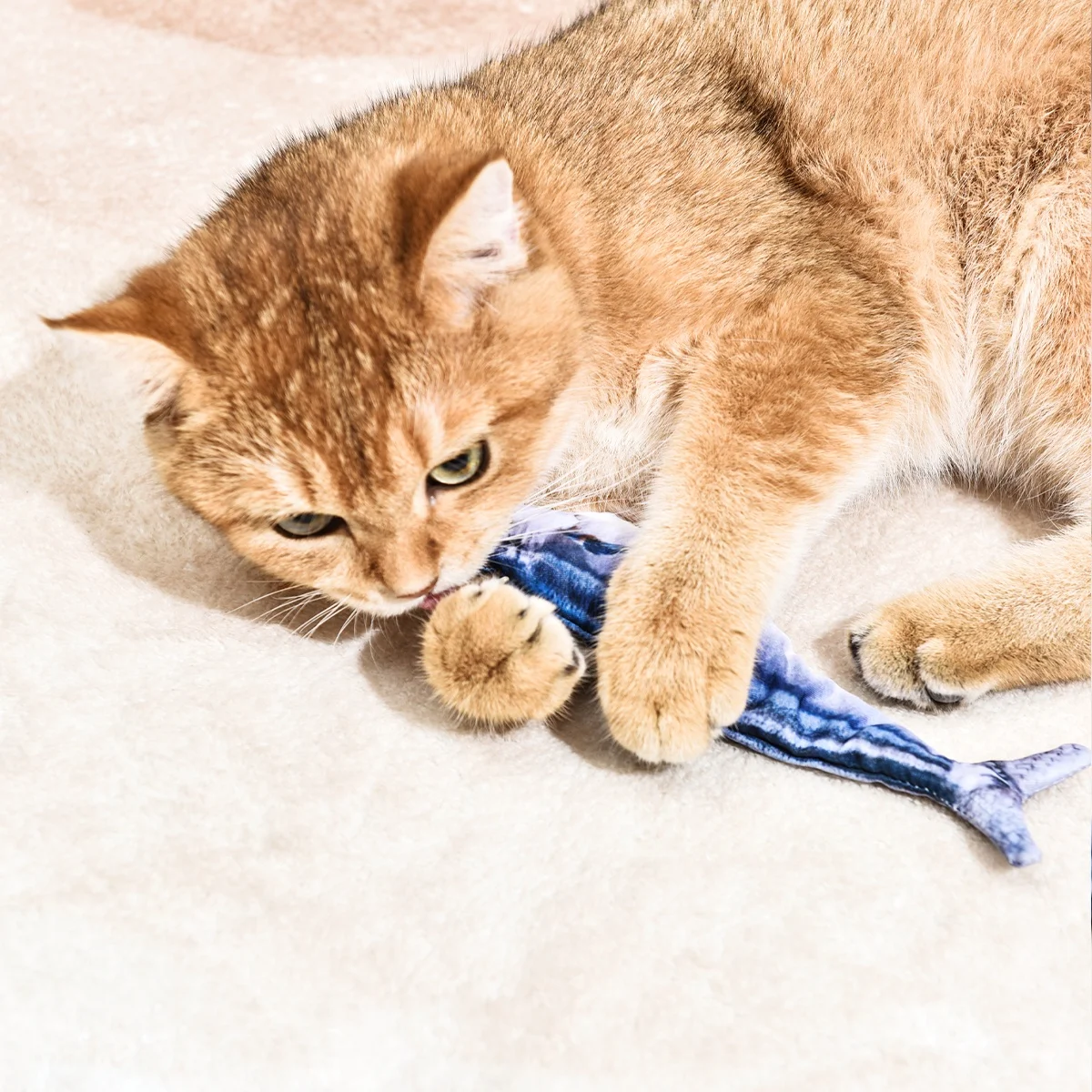 Juguete eléctrico para gatos con forma de pez, juguetes para gatos, simulación de hierba gatera, columpio, pez de baile, juguete para gatos divertidos, suministros para jugar, carga USB