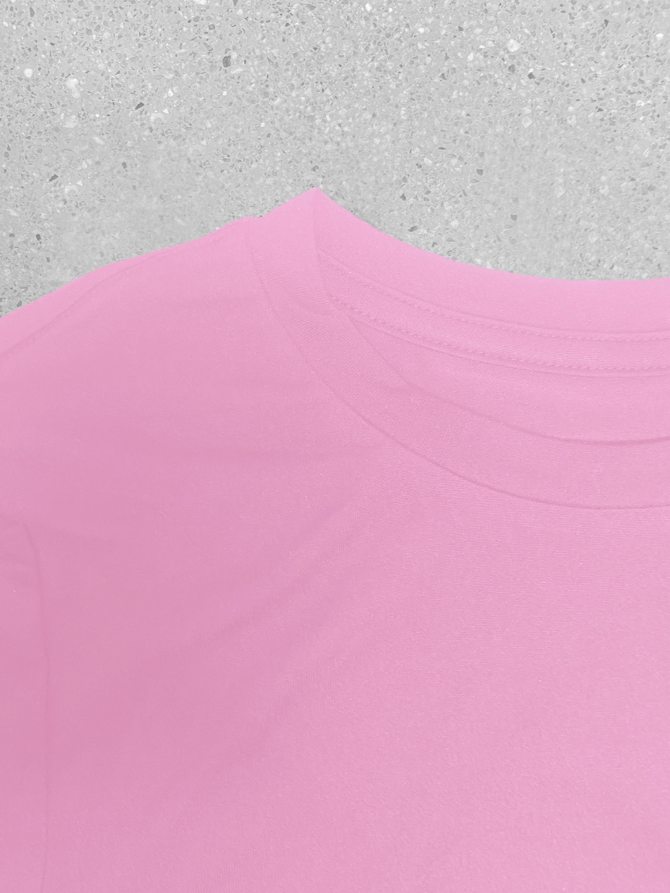 Camiseta de manga corta a la moda para mujer: cuello redondo, color sólido, tela suave, ropa informal holgada para primavera y verano para mujer - imagen 5