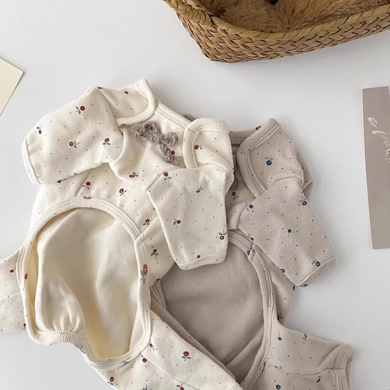 Monos con estampado Floral para perros, ropa fina de primavera para perros, peleles a la moda para cachorros, pijamas suaves y bonitos para gatos, monos para mascotas, disfraces para Chihuahua