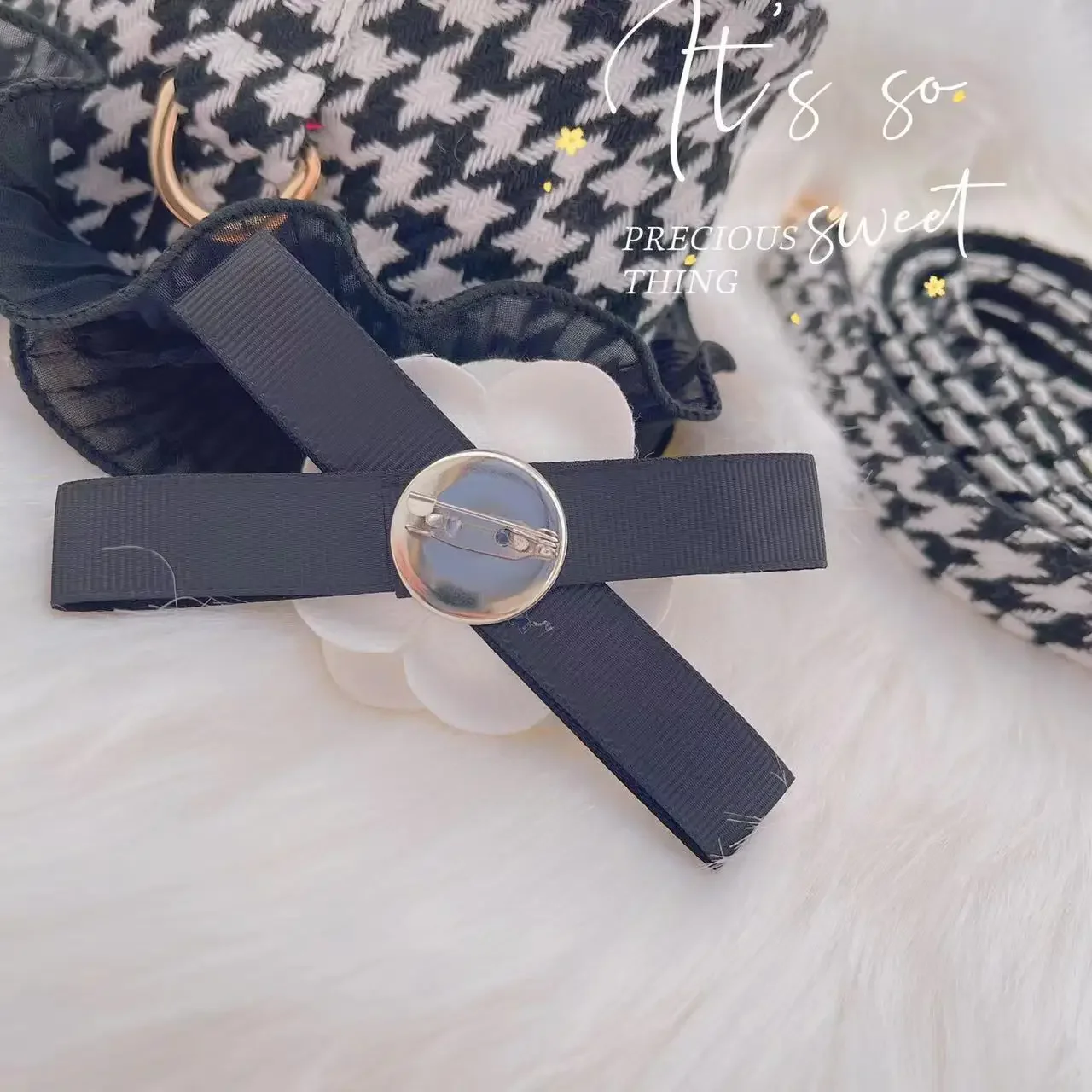 Ropa para perros y gatos, traje de tracción de pata de gallo, oso de peluche, chaleco para salir, correa para perros, cinturón de seguridad para perros a cuadros en blanco y negro - imagen 5