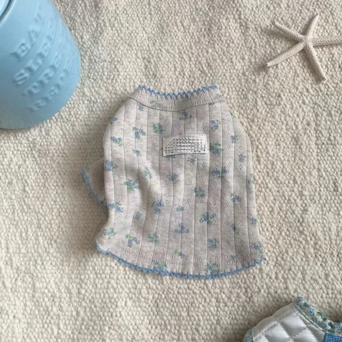 Camisa con Base de flores para mascotas, camiseta fina de encaje de princesa de manga corta para perros y gatitos, ropa para perros pequeños - imagen 3