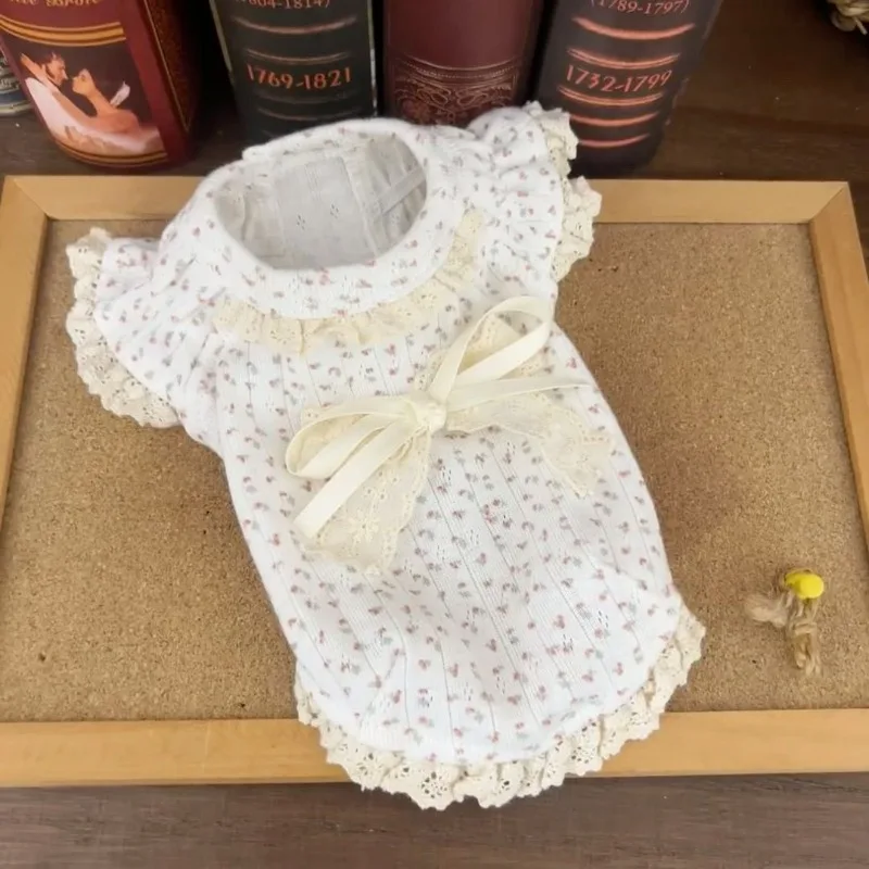 Chaleco de encaje Floral para mascotas Ins, ropa de primavera y verano para gatos, ropa de verano para perros pequeños con leche, ropa para cachorros, chaleco para perros, camisa para perros - imagen 2