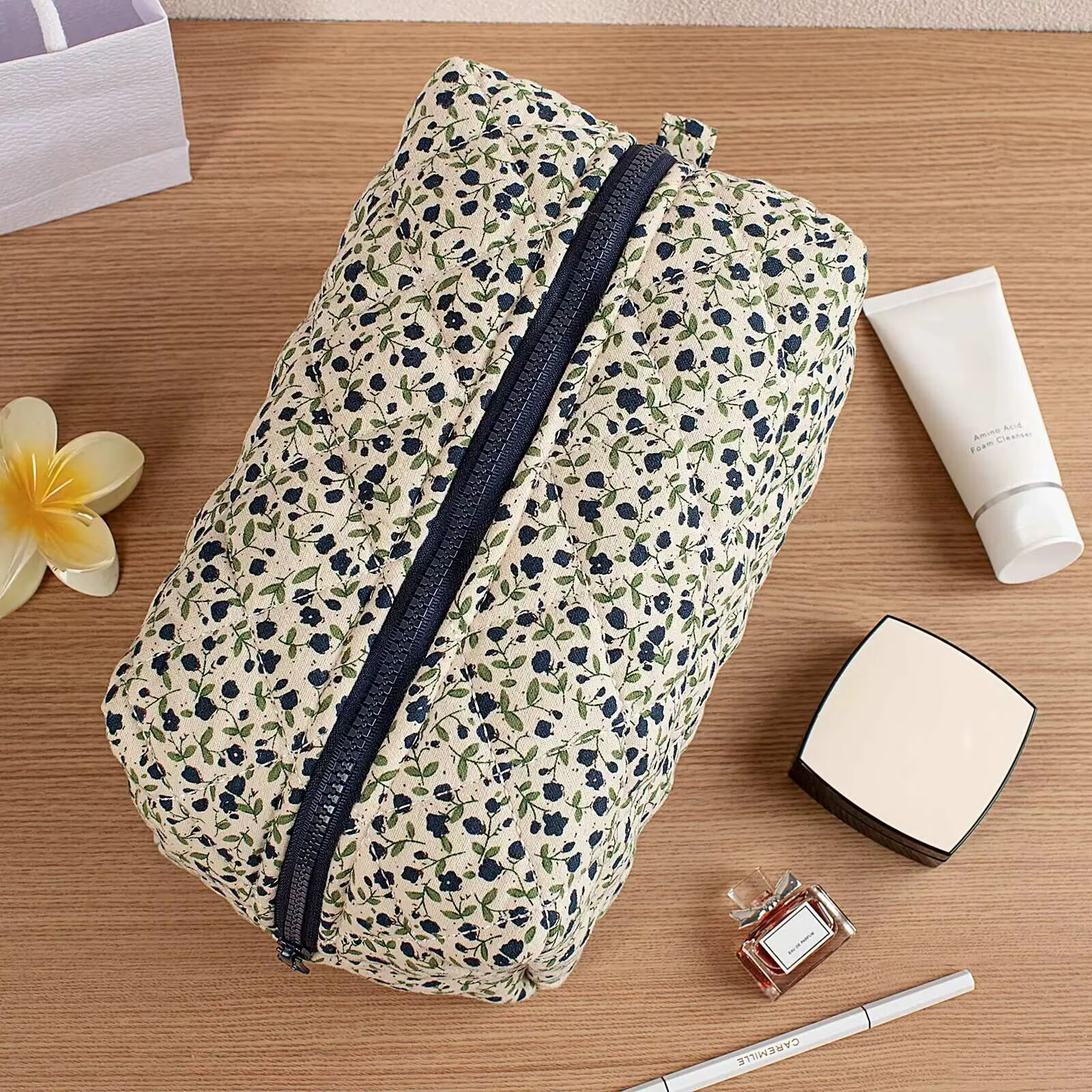 Neceser floral para viaje con tu gato o perro
