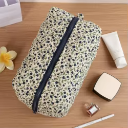 Neceser floral para viaje con tu gato o perro