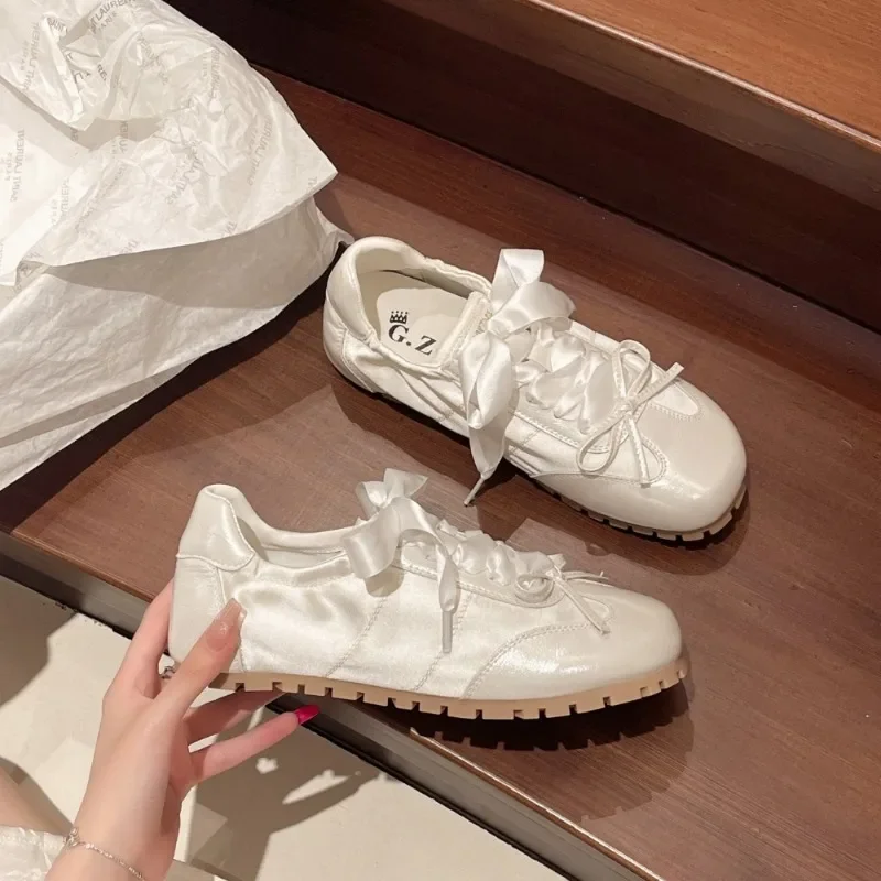 Zapatos planos de Ballet para mujer, zapatos elegantes con punta redonda y correa cruzada, cómodos, estilo callejero, bailarinas de suela blanda - imagen 5