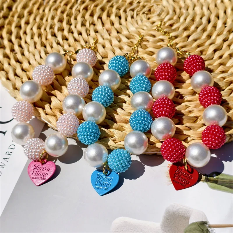 Collar de perro ajustable de lujo con collar de perlas grandes y colgante de corazón de melocotón para regalos de fiesta de cumpleaños para mascotas, accesorios para perros - imagen 2