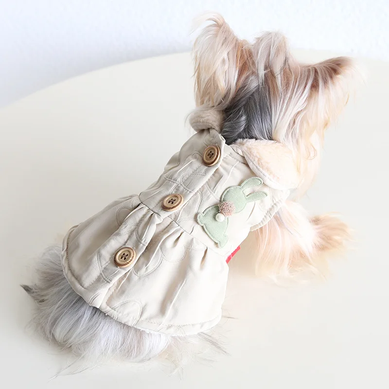 Falda de algodón con botones de madera para perros y gatos, ropa de mascotas para perros pequeños, suéter para cachorros, nueva flor de aire, Otoño e Invierno