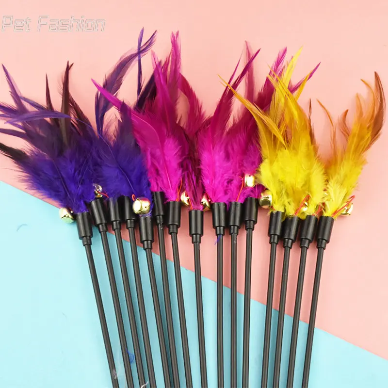 1/5 Uds. Divertido gatito gato Teaser juguete interactivo varilla con campana pluma juguetes para gatos mascota palo alambre cazador varita juguete Color aleatorio - imagen 4