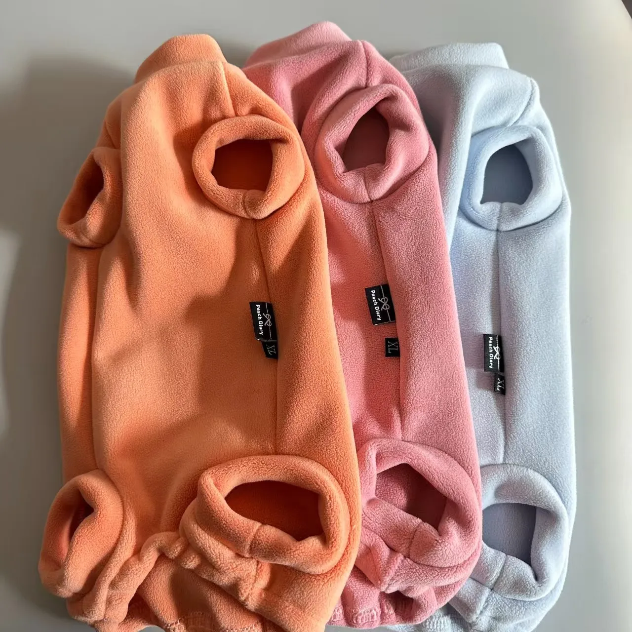 Cálido suéter de manga corta de 4 patas para Sphynx Cat Abrigo rosa de vellón grueso de invierno para Devon Rex Pijama dulce para gata