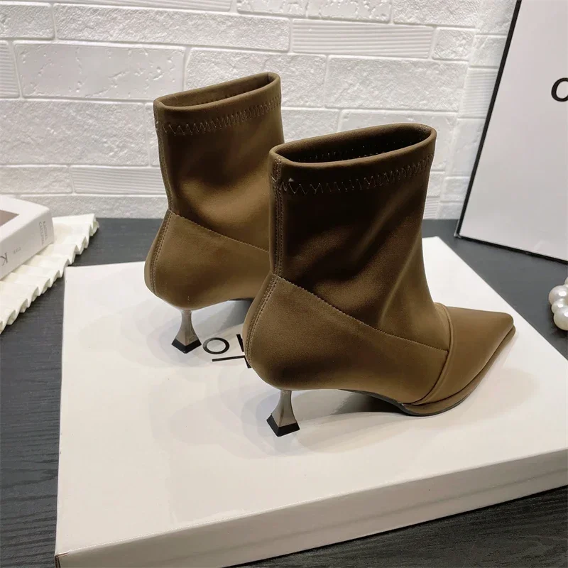 Zapatos de mujer elegantes de tacón alto y fino, nuevas botas cortas de satén con punta estrecha, botines elásticos con temperamento, elegancia corta - imagen 5