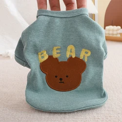 Ropa de verano para perros y gatos – Chaleco estampado oso manzana