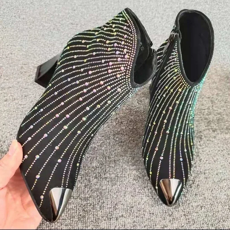 Botines con diamantes de imitación para mujer, Botas cortas brillantes con cremallera lateral y Punta puntiaguda, color negro, otoño e invierno, novedad de 2022 - imagen 4