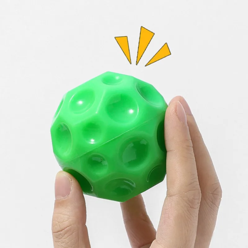 Pelotas hinchables sólidas para perros, juguete interactivo para interiores para mascotas, juguete chirriante para cachorros, resistente al masticable, suministros para juegos, producto de pelota para perros - imagen 3