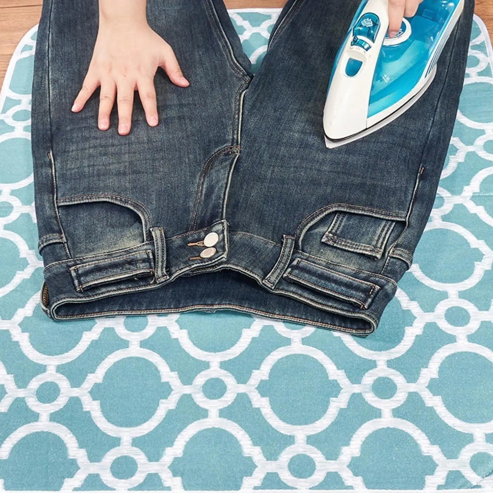 Ironing Blanket Lightweight Foldable with Magnet Waterproof Non-slip Hot Protection Pad Ironing Table Cover for Cabinet Home