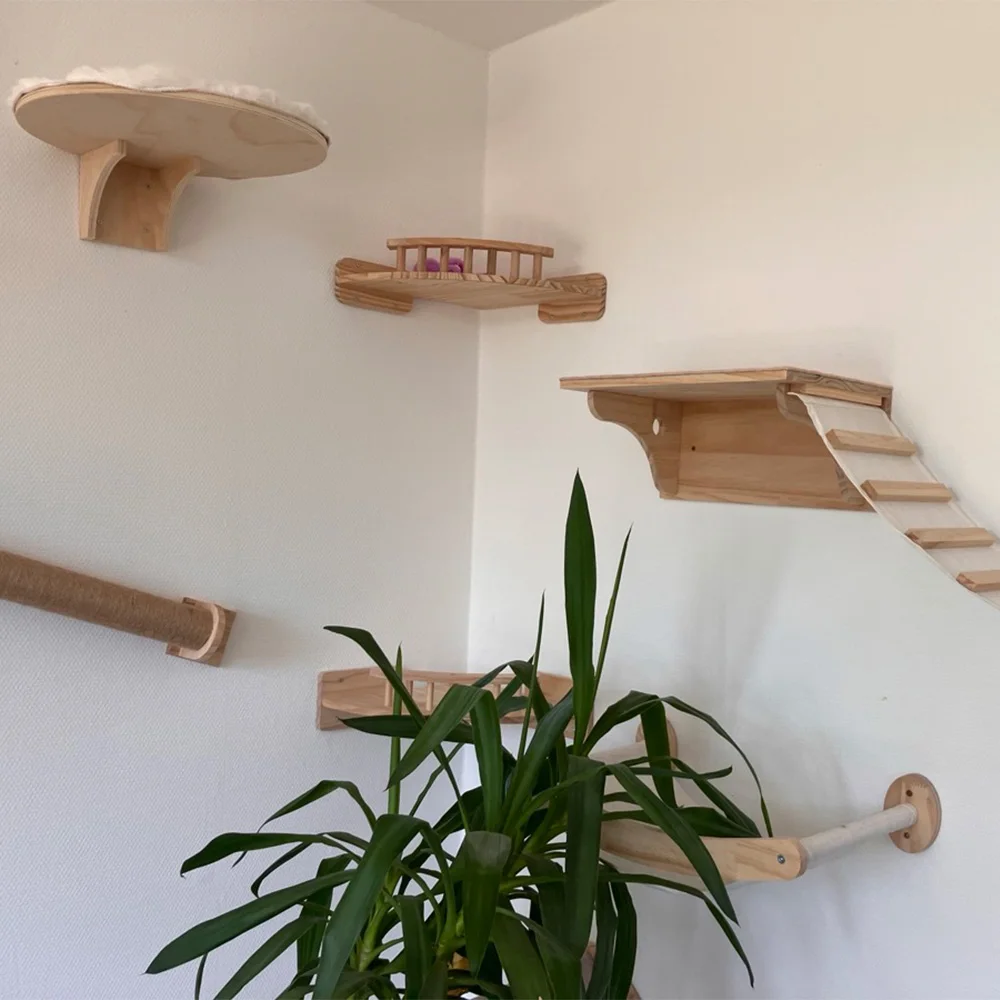 Estructura de pared para gato con rascador y plataformas - imagen 5