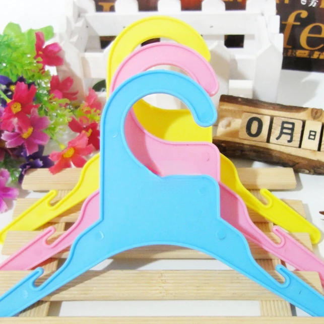 Colgador para mascotas, ropa para perros y gatos, estante de plástico especial, ropa para otoño e invierno, almacenamiento de ropa colgante, accesorios para perros, 5 uds. - imagen 2