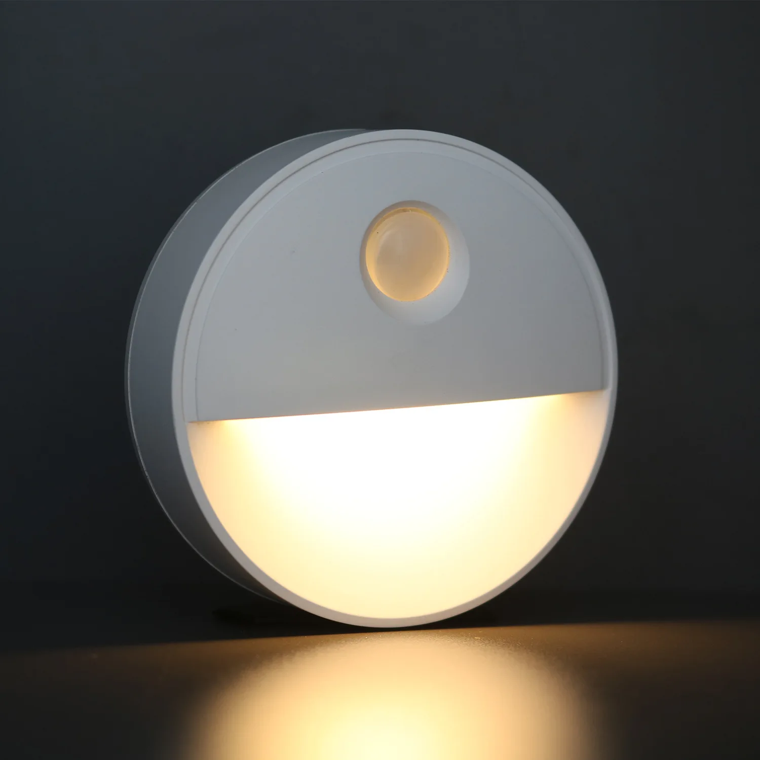 Luz nocturna con sensor de movimiento para pasillo y escaleras - imagen 3