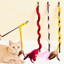 Juguete para gatos con pluma interactiva y campana