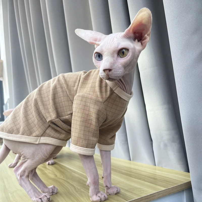 Abrigo de algodón a cuadros caqui para gato Sphynx Camiseta interior suave para gato sin pelo en invierno Abrigo cálido de manga larga para gatitos Devon Rex - imagen 2