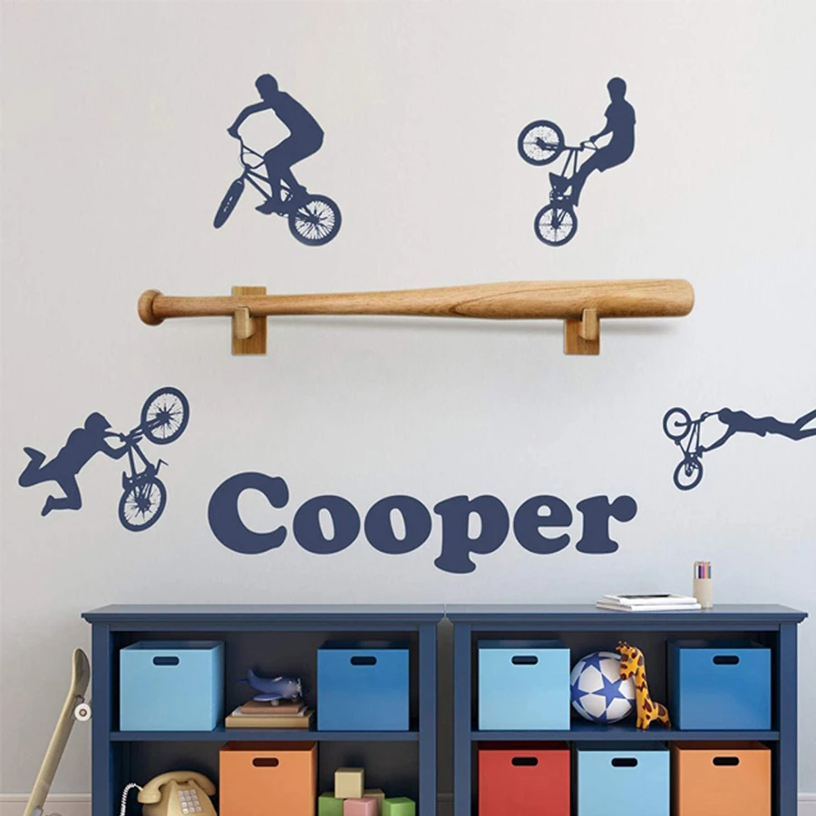 Soporte mural para bates de béisbol con revestimiento fieltro