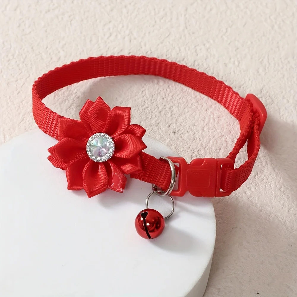 Collar de gato adornado con flores de nailon con campana, Collar ajustable para mascotas para gatos y perros pequeños, varios colores disponibles - One Si - imagen 5