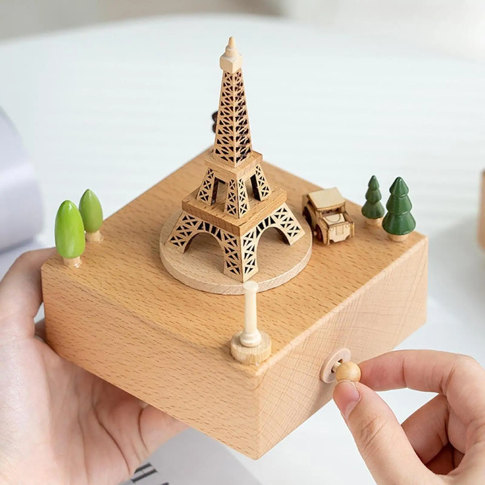 Caja de música de madera, juguete Musical giratorio hecho a mano, regalo de cumpleaños, adorno creativo para decoración del hogar, regalo de Navidad - imagen 2