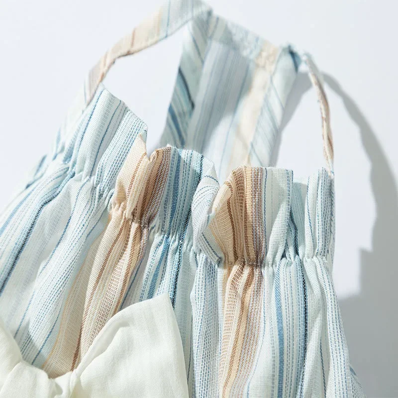 Vestido de encaje para cachorros, lazo grande para perros pequeños, ropa de peluche de verano a rayas para cachorros, camisa de Color sólido con tirantes, ropa para perros femeninos - imagen 3