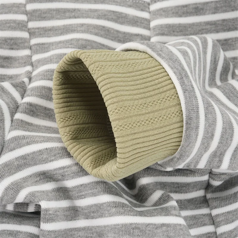 Pijamas con capucha rayada para perros Chihuahua – Overol azul marino - imagen 4