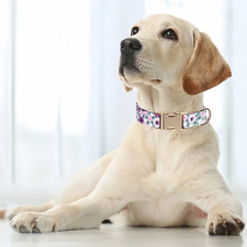Collares con etiqueta de identificación de perro personalizados, collar de lujo para mascotas con estampado Floral, correa para el cuello para cachorro, collar ajustable para gato, suministros antipérdida para perros - imagen 3
