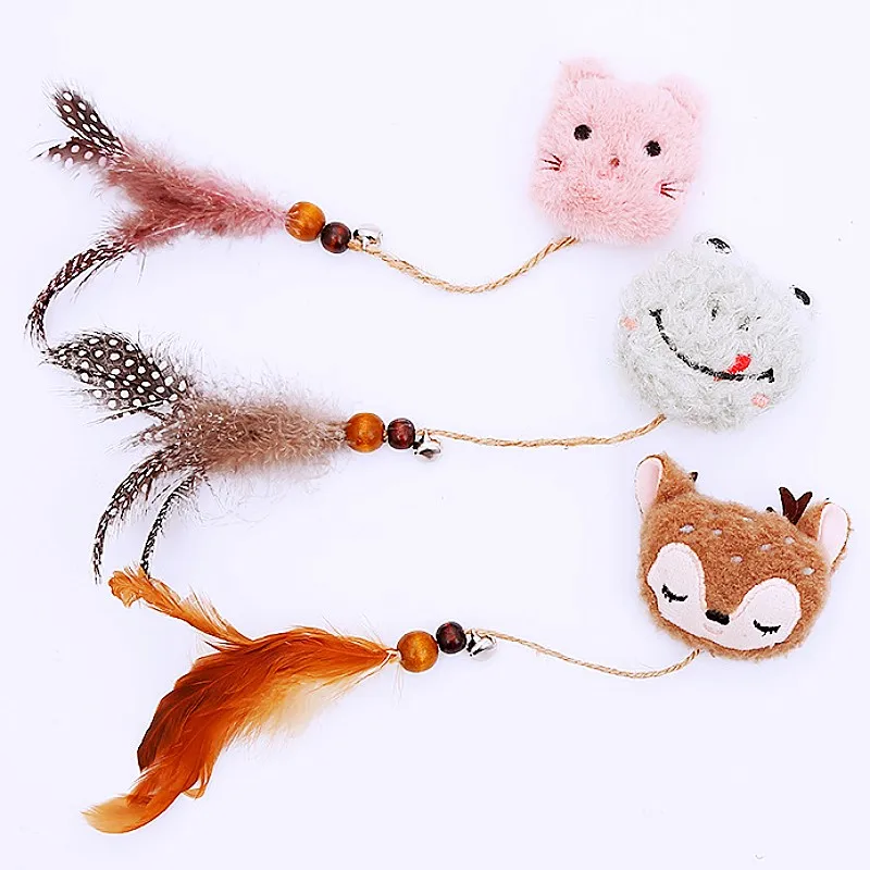 Juguete interactivo de peluche para gatos con plumas y campana - imagen 2