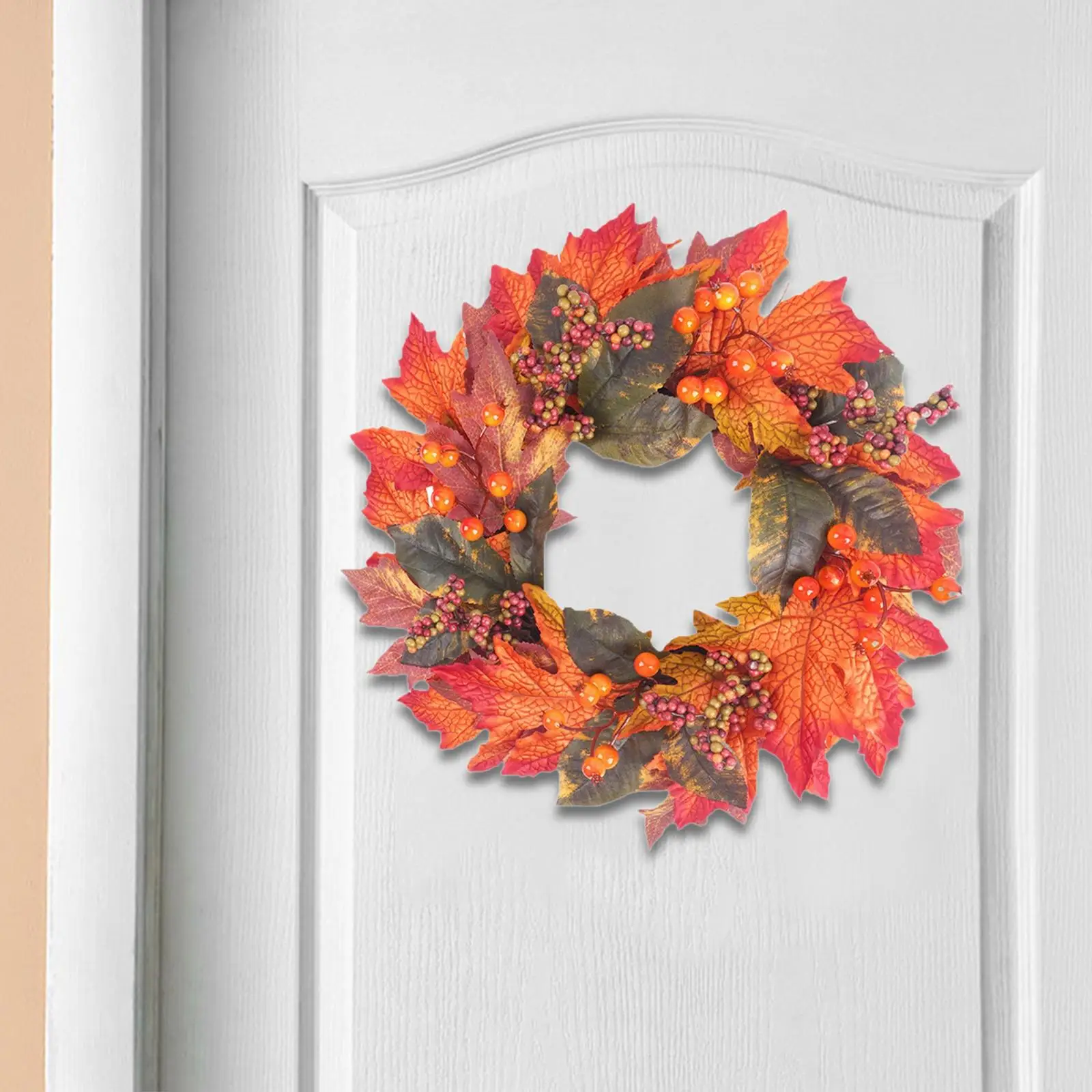 Corona Artificial de otoño para decoración del hogar, cosecha de hojas de arce, corona de bayas decorativa para festivales, interiores, exteriores, fiestas y oficinas - imagen 4