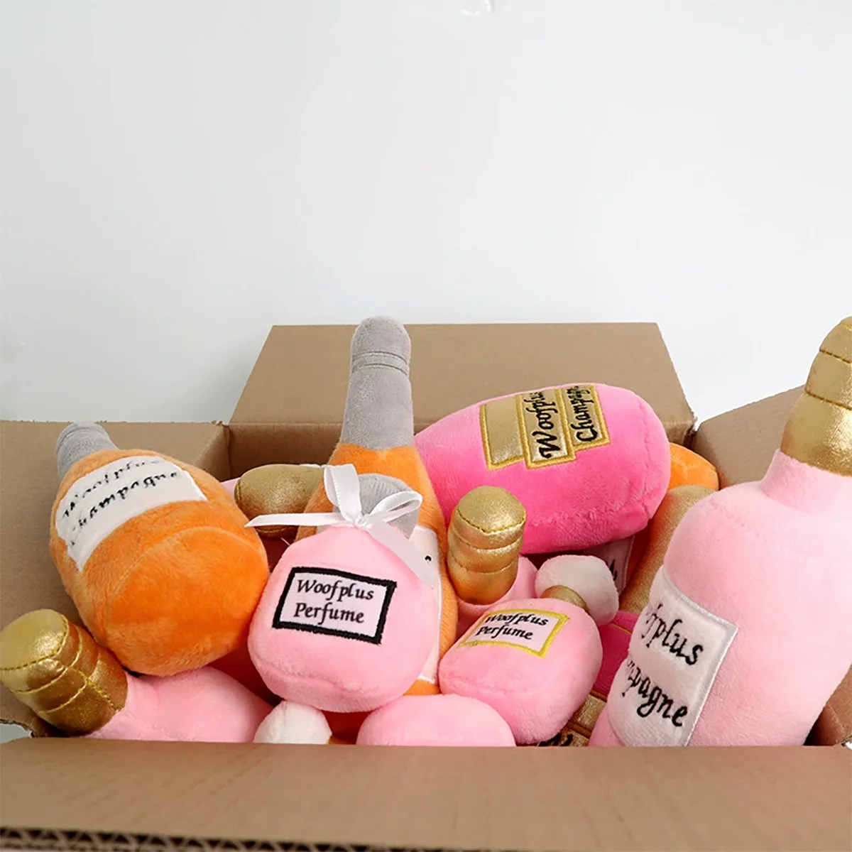 Divertido juguete para mascotas con botella de cerveza con chirriador - Regalo seguro para masticar para perros y gatos - imagen 3