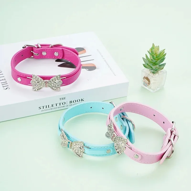 Lindo Collar de cuero PU para cachorros y perros, Collar para Chihuahua con lazo y diamantes de imitación ostentosos para perros pequeños, medianos y más grandes, accesorios para perros XXS-XL - imagen 3