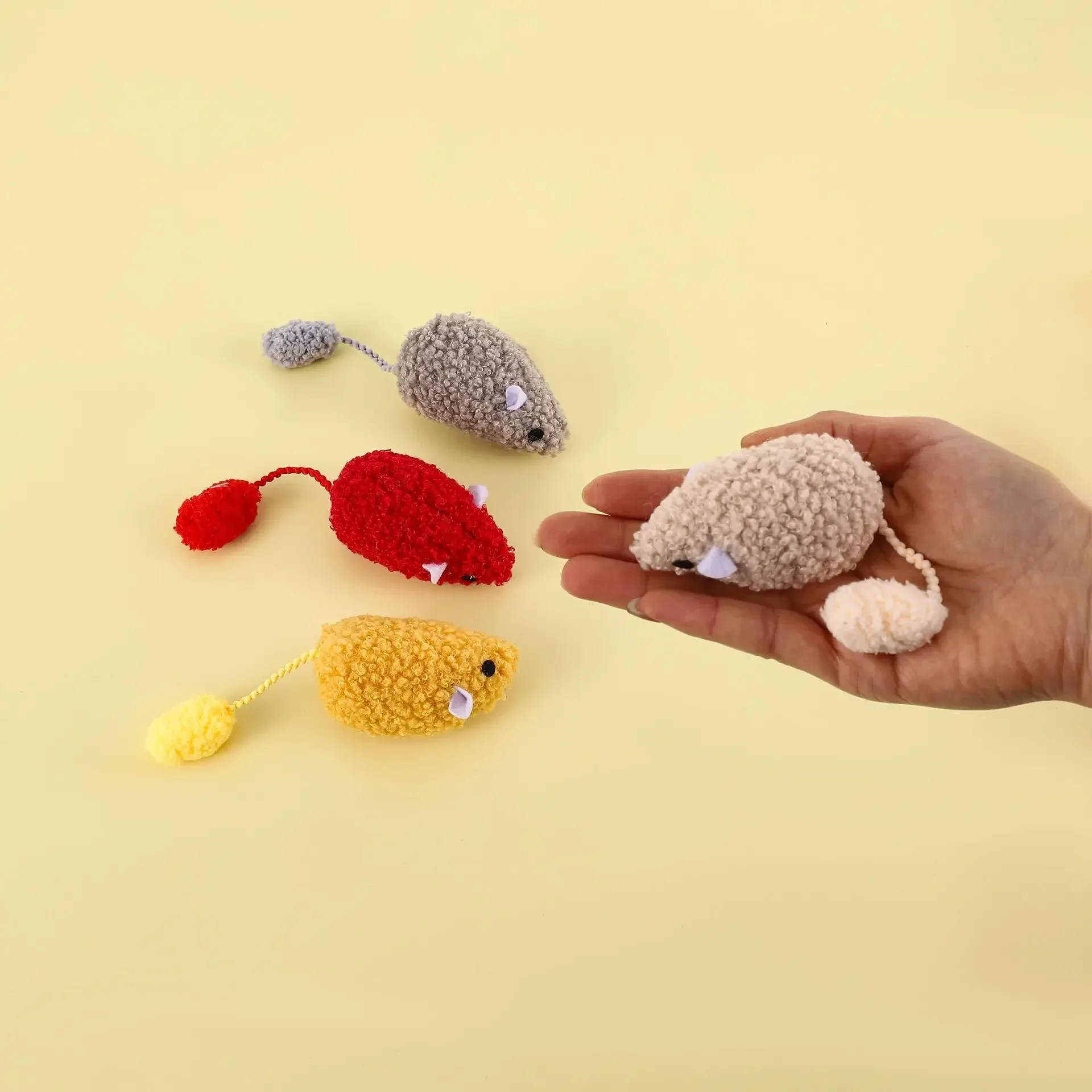 Juguete de peluche de hierba gatera para gato, juguete interactivo de ratón colorido para morder, suministros divertidos para mascotas - imagen 4