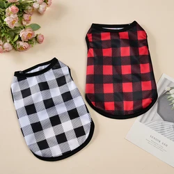 Camiseta verano transpirable plaid para gatos y perros pequeños