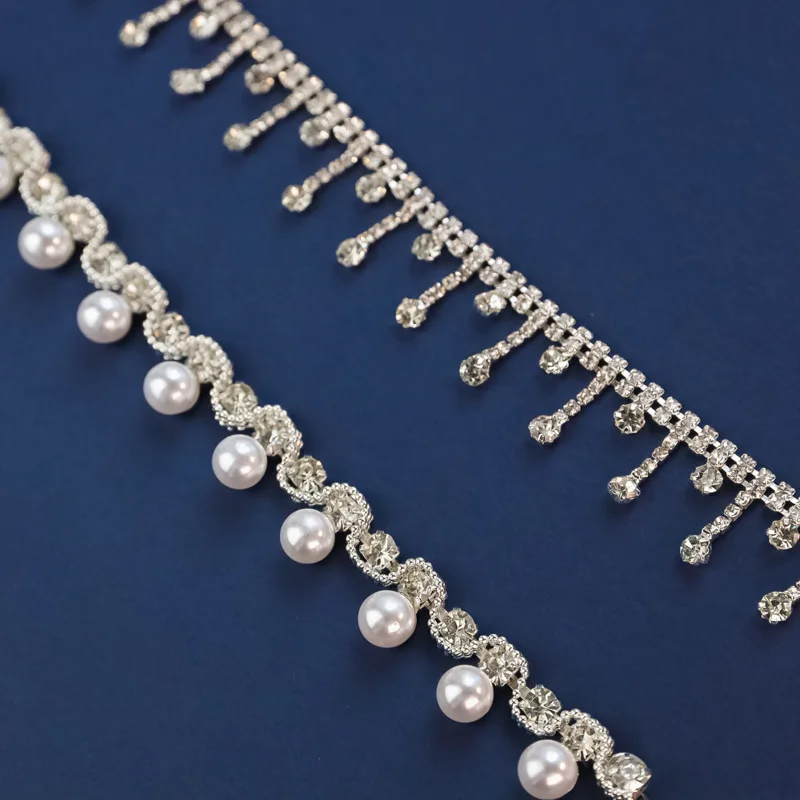 Collar de princesa perla para mascotas: cadena de plata ajustable, collar de diseño floral de lujo para gatos, yorkies y perros pequeños - imagen 3