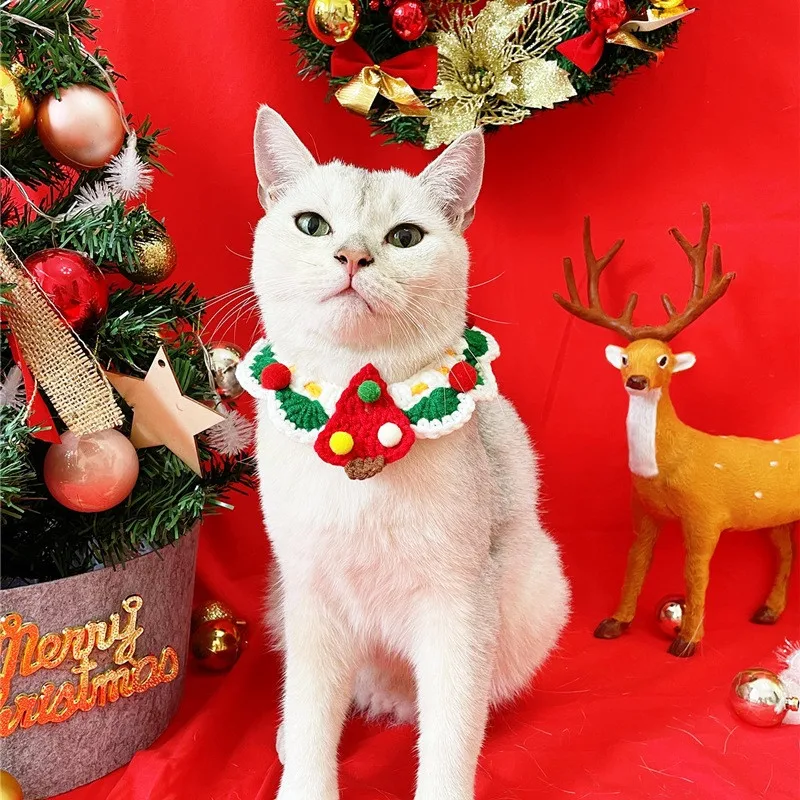 Collar de punto navideño para perros y gatos, Collar para mascotas, bufanda para gatos, accesorios para mascotas de Año Nuevo, Collar con campana de flores - imagen 3