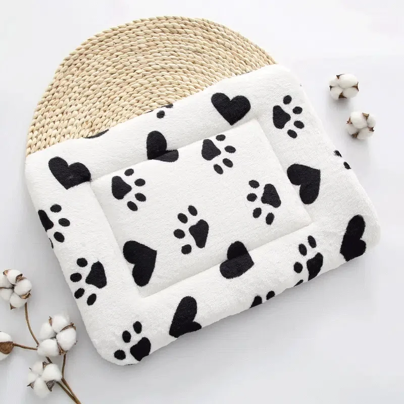 Manta suave para mascotas de 120x80cm, estera bonita de dibujos animados para mascotas, mantas cálidas para sofá para perros pequeños y grandes, cómodas esteras para cachorros y gatos, suministros para mascotas - imagen 2