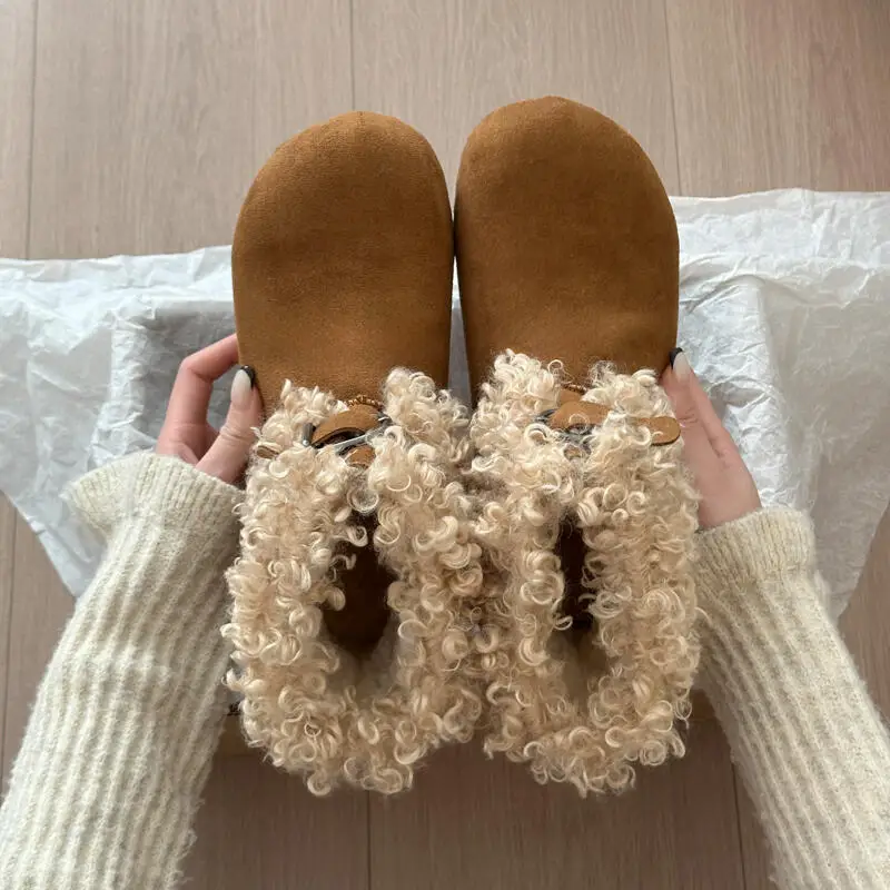 Botas de nieve de diseñador con hebilla de Metal de lana de lujo para mujer, botines planos cómodos de invierno, botines cortos cálidos de felpa para mujer - imagen 2